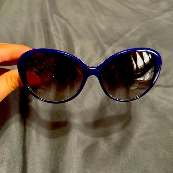 Emillio Pucci Sunnies - Picture 1 of 4